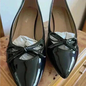 Forever black kitten heel 2 inch pumps